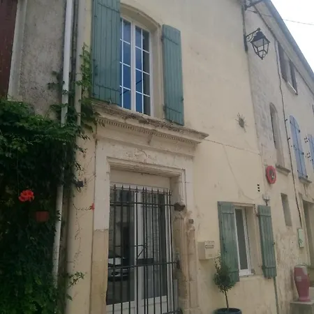 Maison De Village Provencal Vallabrègues Esterno foto
