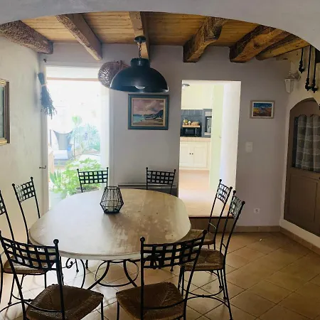 Maison De Village Provencal Vallabrègues Esterno foto